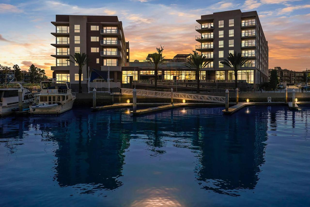 Courtyard By Marriott Marina Del Rey Hotell Los Angeles Exteriör bild