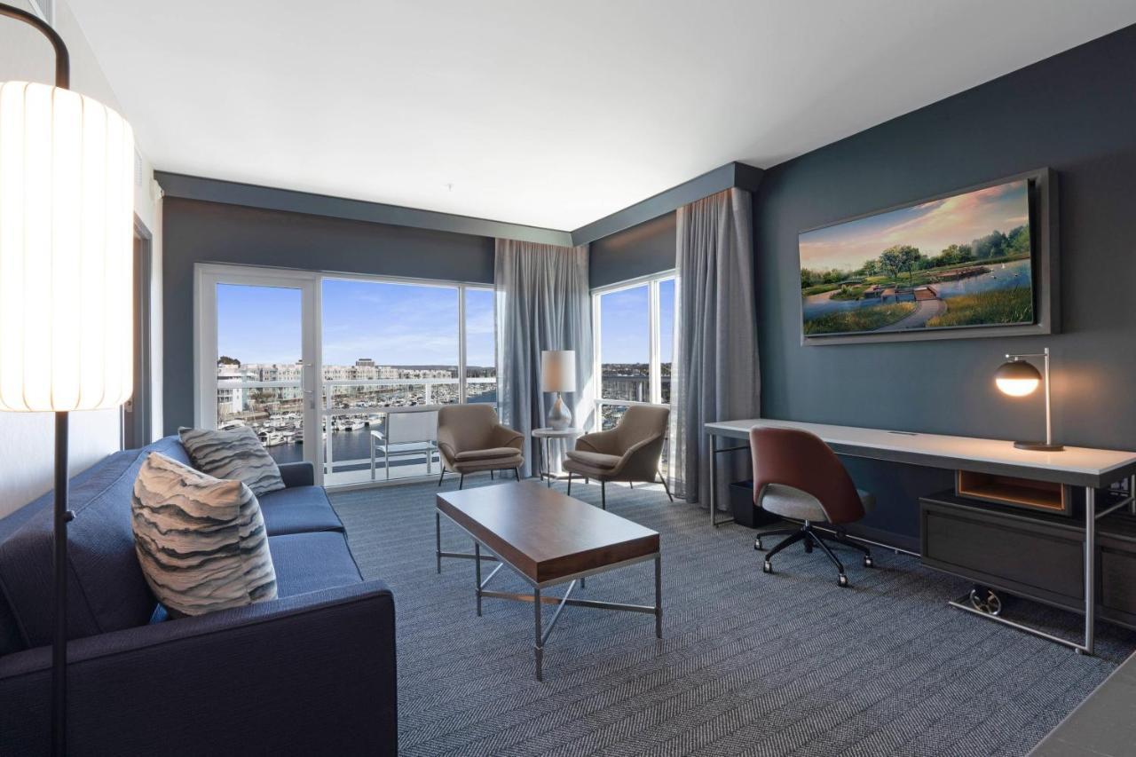 Courtyard By Marriott Marina Del Rey Hotell Los Angeles Exteriör bild