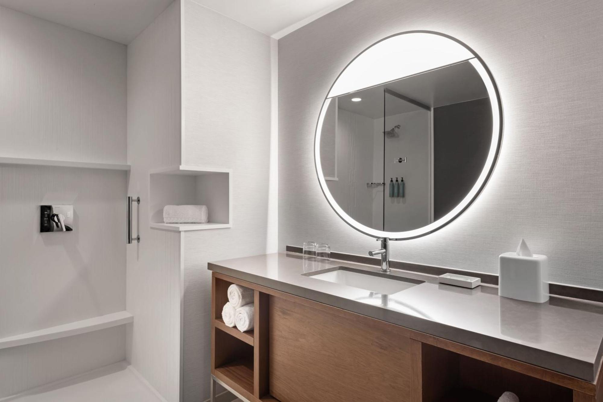 Courtyard By Marriott Marina Del Rey Hotell Los Angeles Exteriör bild